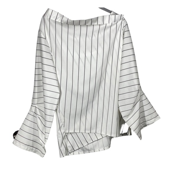 MISSLOOK Tops - Misslook Faux Wrap Long Sleeve Striped Top White Gray Size Medium